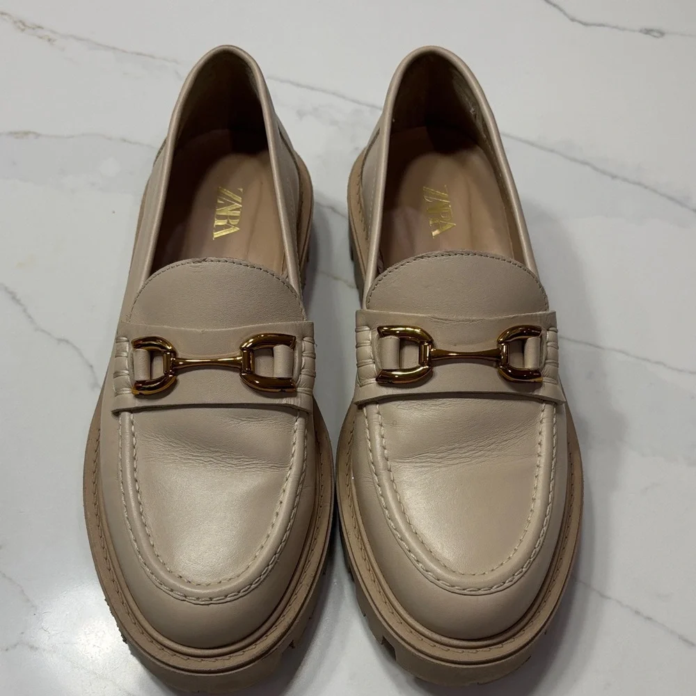 Zara Beige Loafers with Gold Buckle Detail - Picture 4 of 17